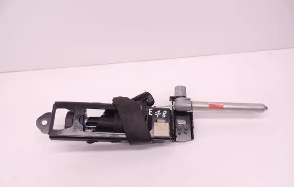 Volvo S40 Front seatbelt 8639693 D78
