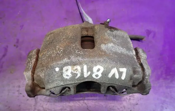 Volkswagen PASSAT CC Front brake caliper