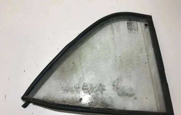 Hyundai Accent Rear vent window glass 