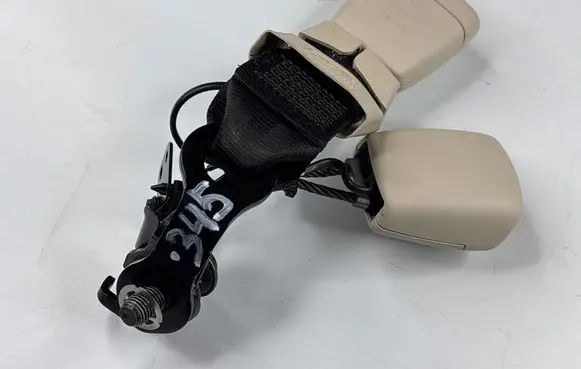 Mercedes-Benz EQS V297 Middle seatbelt buckle (rear) A2978602200