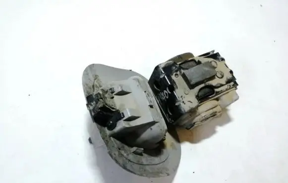 Subaru Legacy Middle seatbelt (rear) c7462 c7466