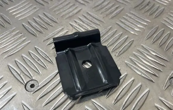 Battery bracket