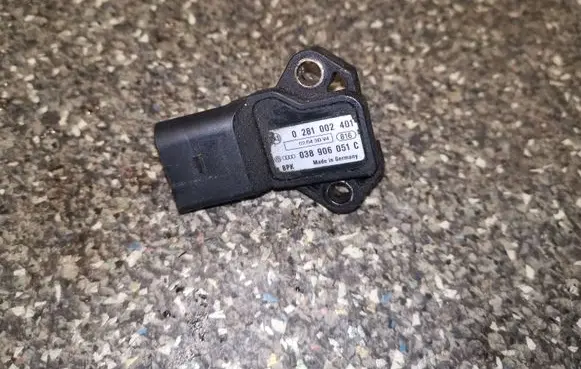Volkswagen Transporter - Caravelle T5 Air pressure sensor 0281002401 038906051C