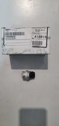 Volkswagen New Beetle Coolant temperature sensor 106910 08082014 1H0959625