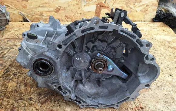 KIA Rio Manual 5 speed gearbox U31MEH