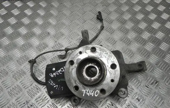 Opel Vivaro Front wheel hub VD21168