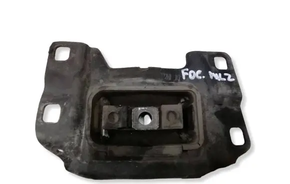 Ford Focus Engine mount bracket 3M517M121