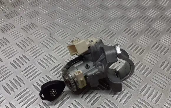 Toyota Auris 150 Ignition lock 89783-0F011