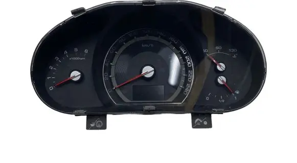 KIA Sportage Speedometer (instrument cluster) 940033U01