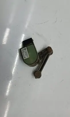 Volkswagen Touareg I Headlight/headlamp level sensor 7L0616571B