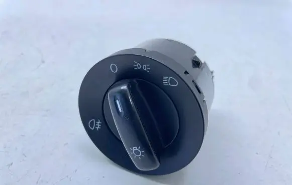 Volkswagen Caddy Light switch 1K0941431BB