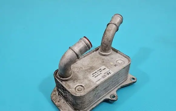 Engine oil radiator