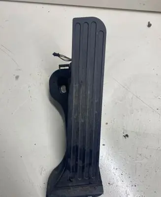 Volkswagen PASSAT B7 Accelerator throttle pedal 1K1721503AB 013410 6PV01049800
