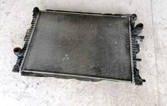 Coolant radiator