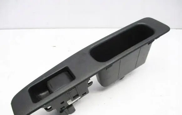 Nissan Qashqai Mirror switch trim 