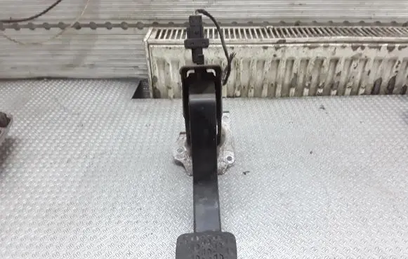 Mercedes-Benz Sprinter W906 Clutch pedal 
