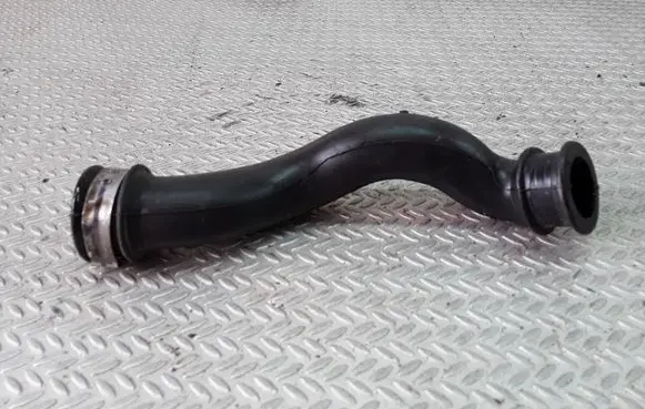 Breather/breather pipe/hose
