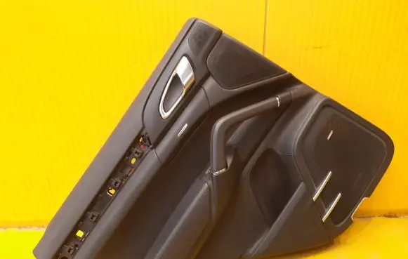 Porsche Cayenne (9PA) Rear door card panel trim