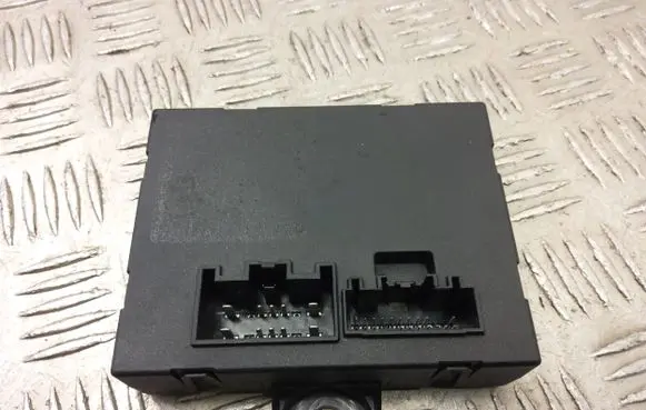 Land Rover Evoque I Tailgate/trunk control unit/module 