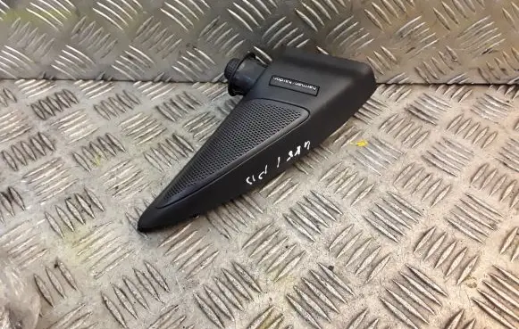 Land Rover Discovery 3 - LR3 Wing mirror switch 631400116F 631400076H