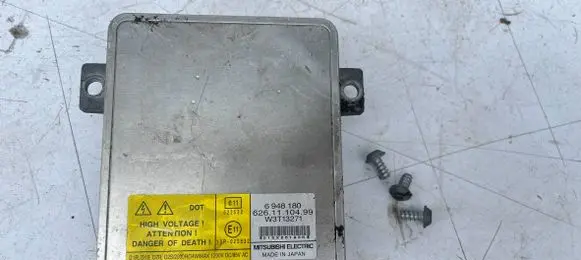 BMW 3 E90 E91 Xenon control unit/module 6948180 W3T13271 6261110499