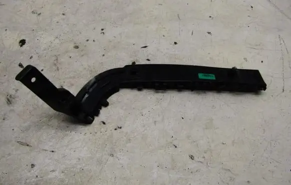 Suzuki SX4 S-Cross Rear bumper mounting bracket 176793