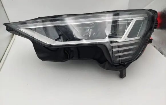 Audi e-tron Headlight/headlamp 4KE941039 030111023300