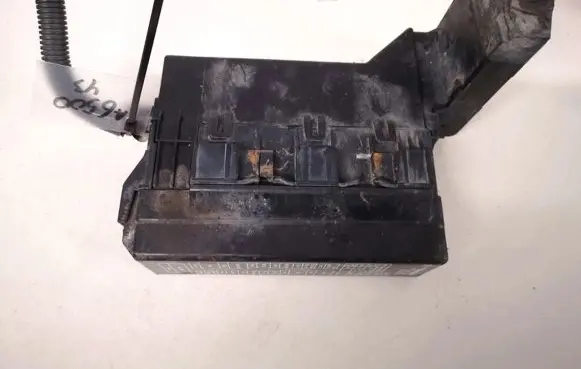 Nissan X-Trail T30 Fuse box set nissan8h800 7154-3266