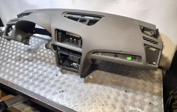 Audi Q5 SQ5 Dashboard 8R1858005B