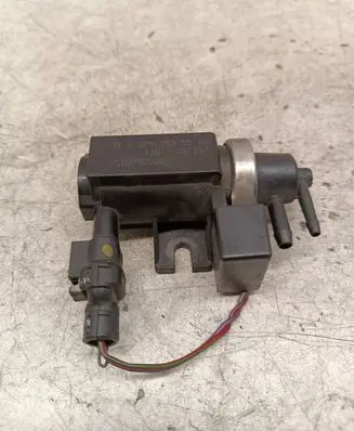 Mercedes-Benz A W169 Vacuum valve A0051535528 05T257 70078200