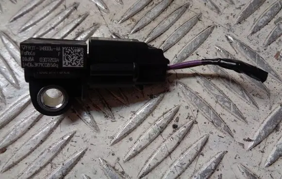 Ford Fiesta Airbag deployment crash/impact sensor FR3T