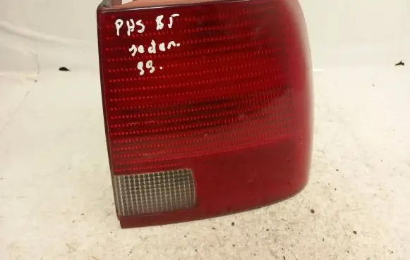 Volkswagen PASSAT B5 Rear/tail lights