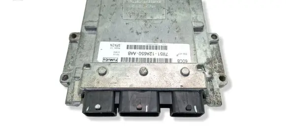 Ford Focus Engine control unit/module 7M5112A650AAB 7M51-12A650-AAB