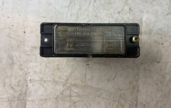 Mitsubishi Pajero Sport I Number plate light 1141261
