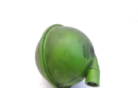 Audi 80 90 B2 Vacuum air tank 049129808
