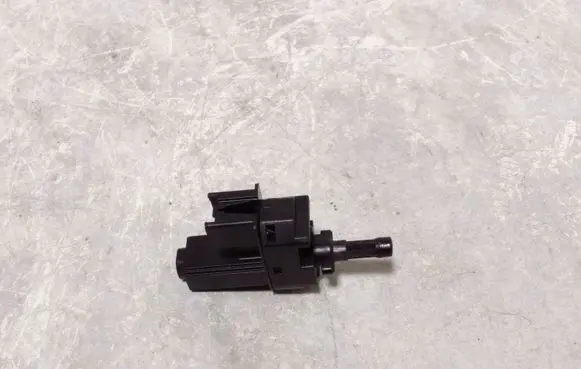 Clutch pedal sensor