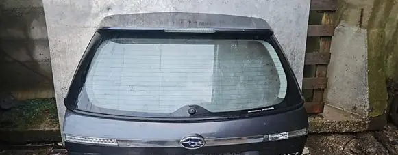Subaru Legacy Tailgate/trunk/boot lid 