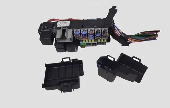 Volvo V60 Fuse module 13800159 31300188