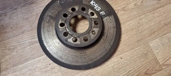 Volkswagen Touran I Front brake disc