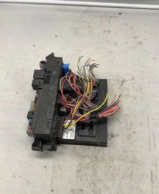 Mercedes-Benz E W211 Fuse module 2115457301