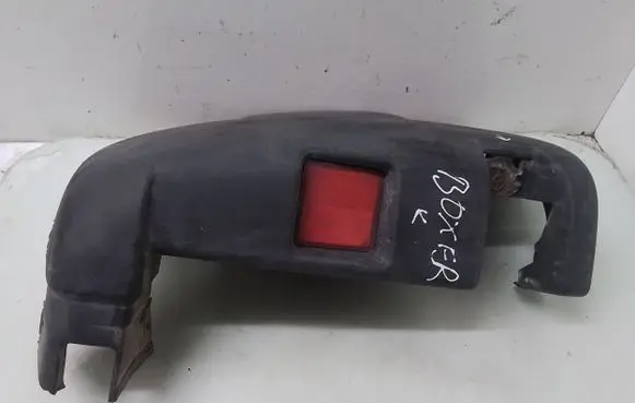 Rear bumper corner part panel trim