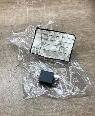 Audi A8 S8 D4 4H Other relay 4H0951253C