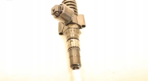 Fuel injector