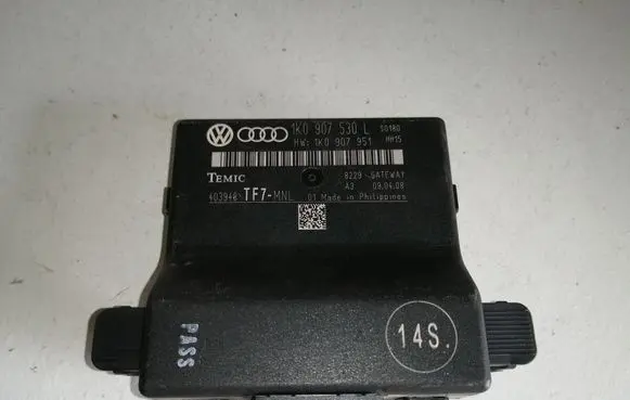 Volkswagen Golf V Gateway control module 1K0907530L