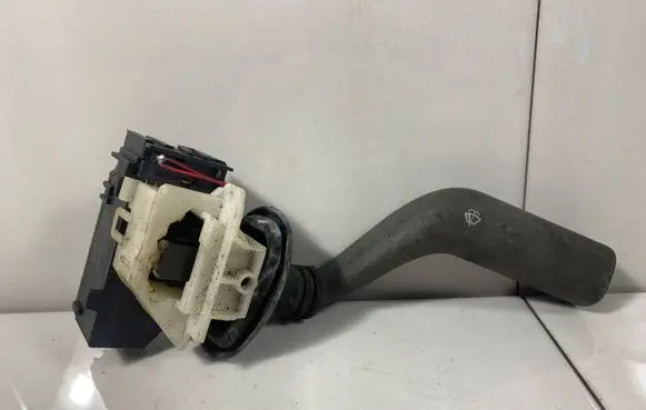 Volvo S40, V40 Wiper control stalk