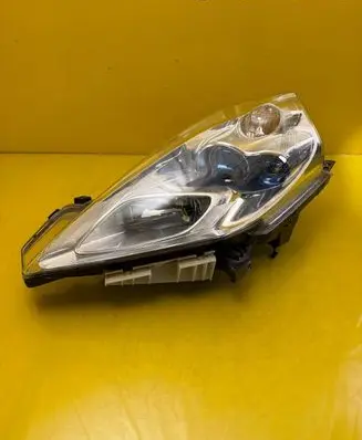 Nissan Leaf I (ZE0) Headlight/headlamp 260603NL5A