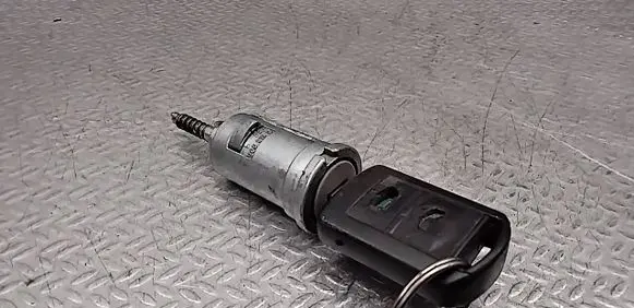 Opel Meriva A Ignition lock 13168306 3579
