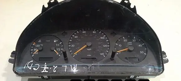 Mercedes-Benz ML W163 Speedometer (instrument cluster) 1635403111