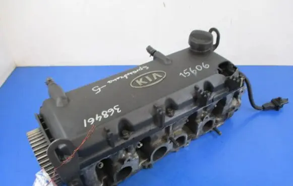 KIA Rio Engine head 