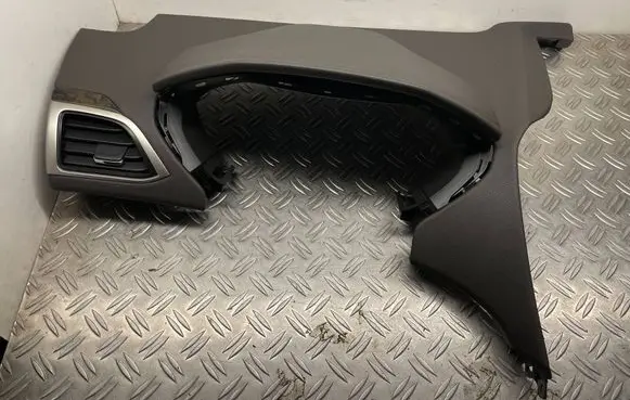 Lincoln MKZ II Dashboard 